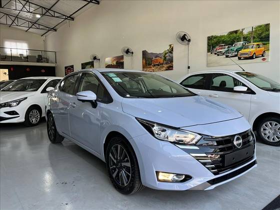 NISSAN VERSA 1.6 16V FLEX EXCLUSIVE XTRONIC NISSAN VERSA 1.6 16V FLEX EXCLUSIVE XTRONIC
